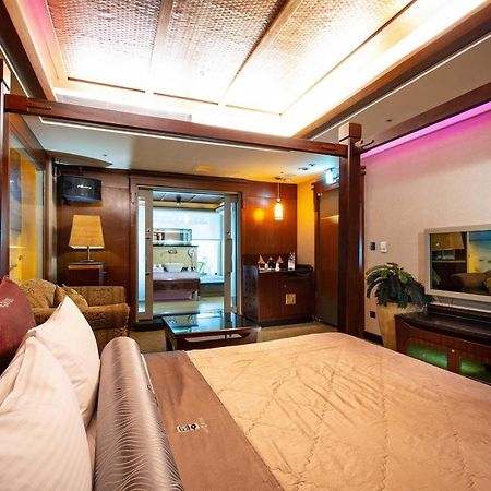In-Stone Motel Taipei Dış mekan fotoğraf